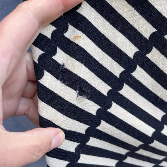 Versace Versus geometric wool A frame shift dress, size IT42 (US 6) - Picture 8 of 15